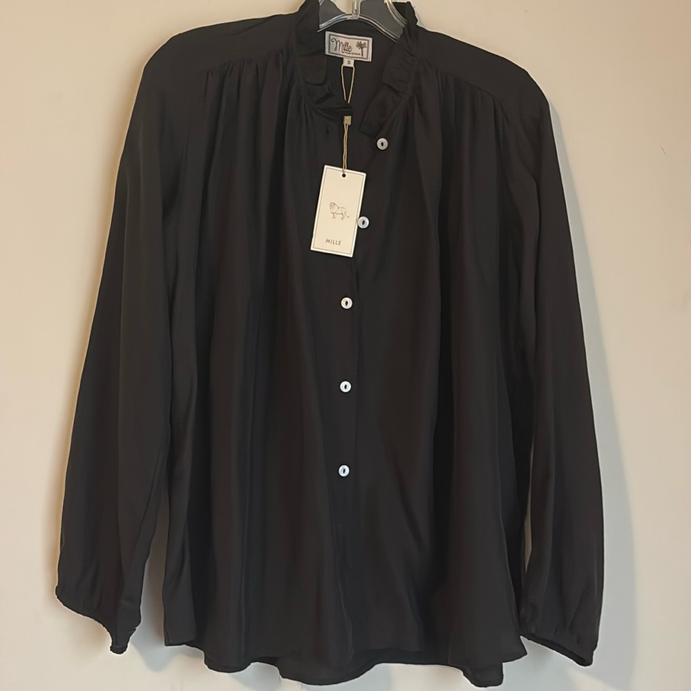 Women’s light weight blouse, brand Millie, with tag